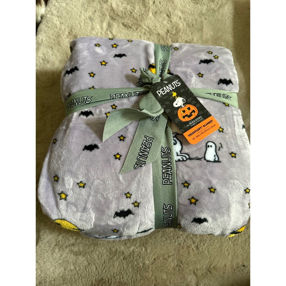 Peanuts Snoopy Halloween VelvetLoft Blanket King Purple Bats Ghosts Berkshire